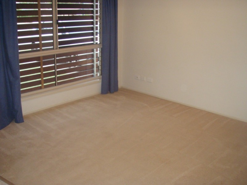 21 Blue Mountain Crescent, Warner QLD 4500