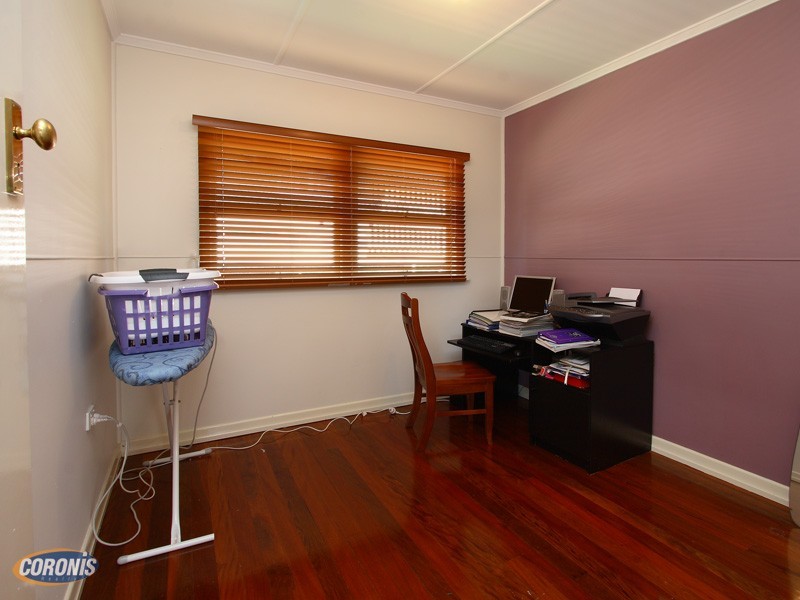 Arana Hills QLD 4054