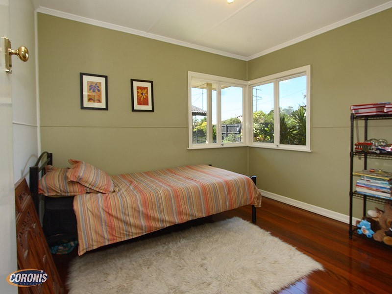 Arana Hills QLD 4054