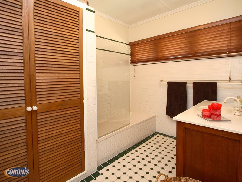 Arana Hills QLD 4054