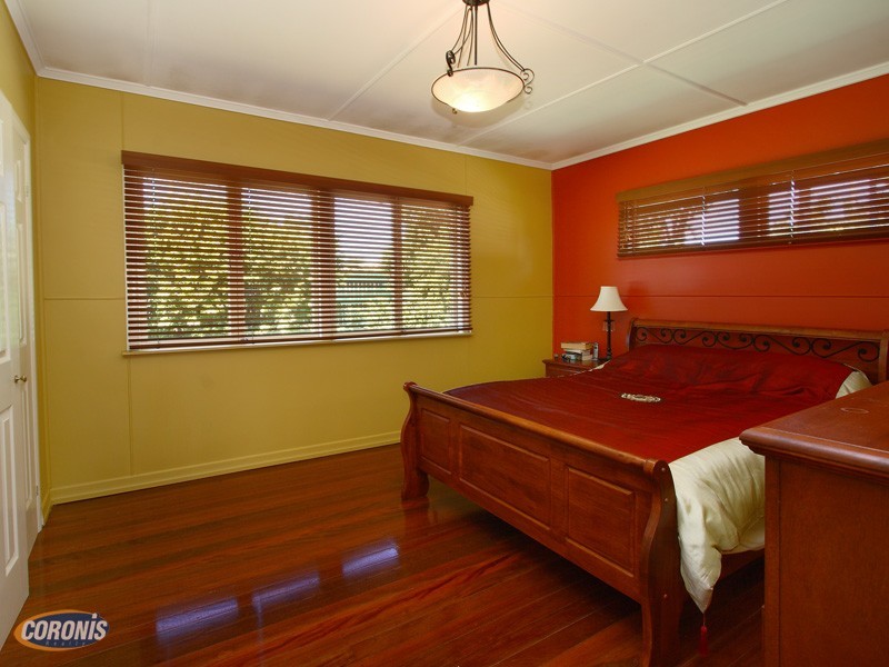 Arana Hills QLD 4054