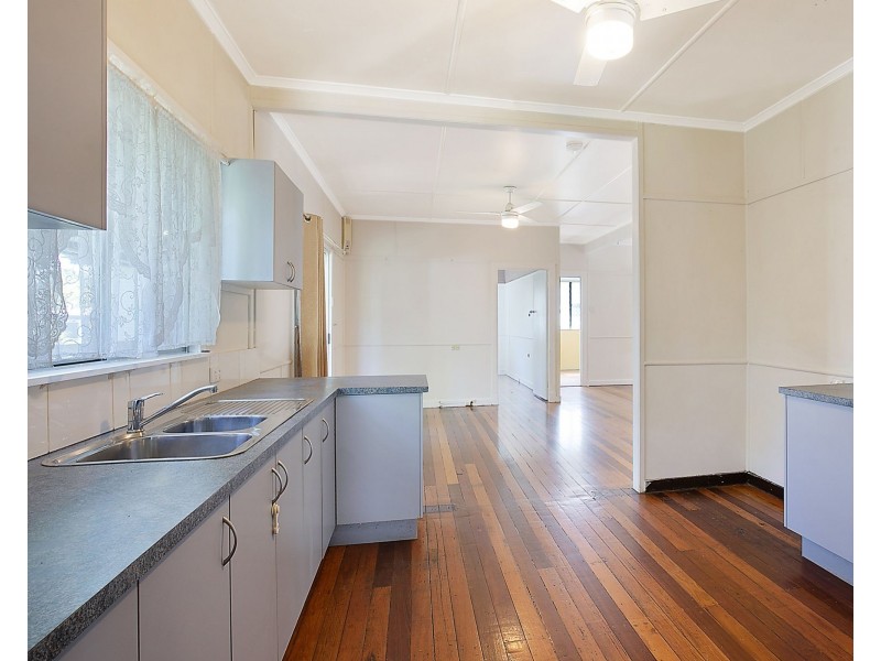 3 Gloucester Street, Brighton QLD 4017