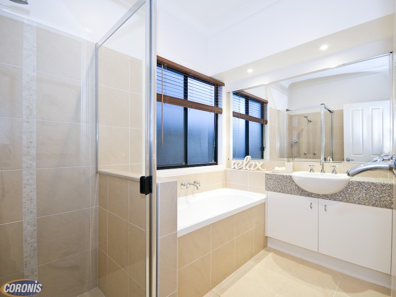 20 Weatherhead Avenue, Ashgrove QLD 4060