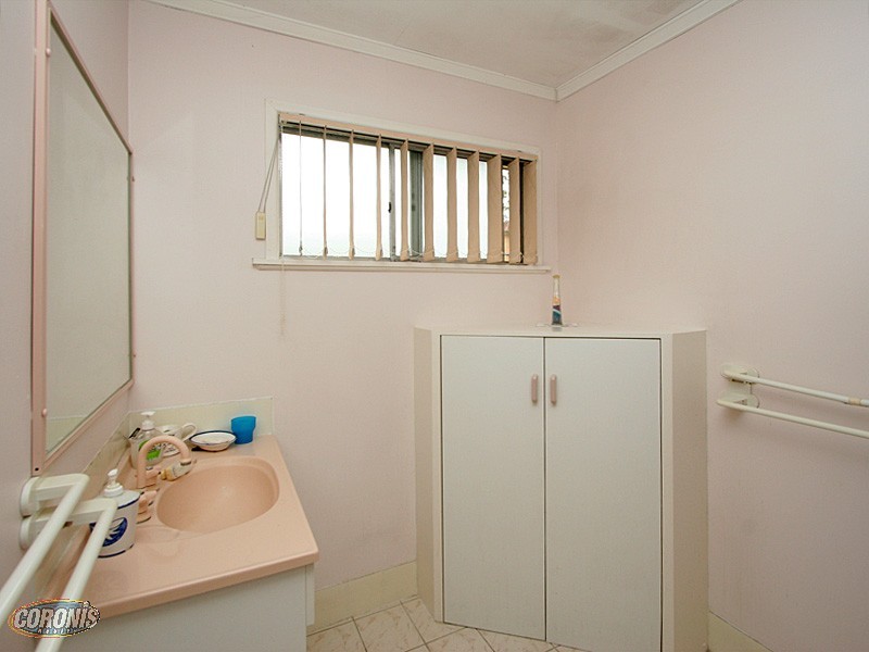 66 Kolora Crescent, Ferny Hills QLD 4055