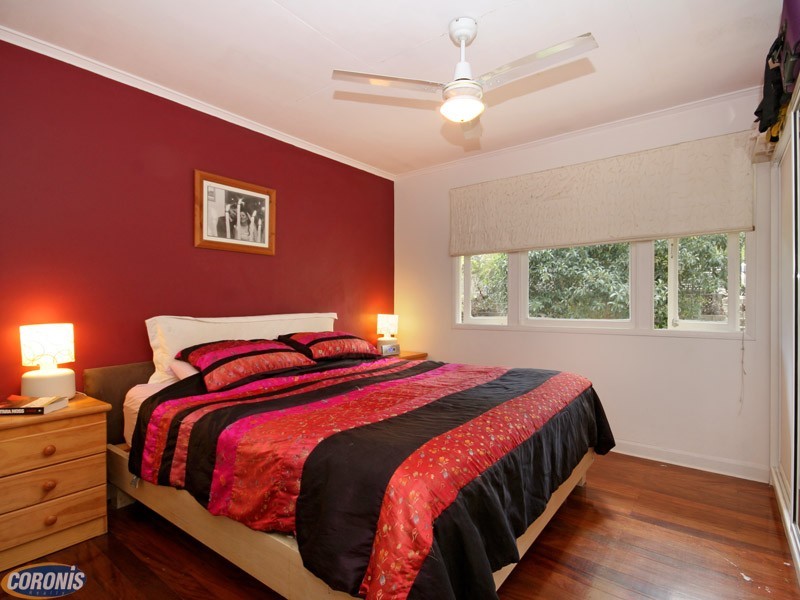 Arana Hills QLD 4054