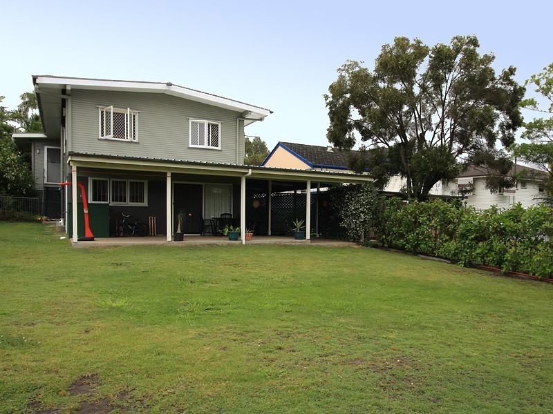 19 Whittaker Street, Chermside West QLD 4032