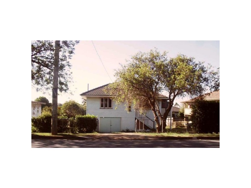 402  St Vincents Road, Nudgee QLD 4014