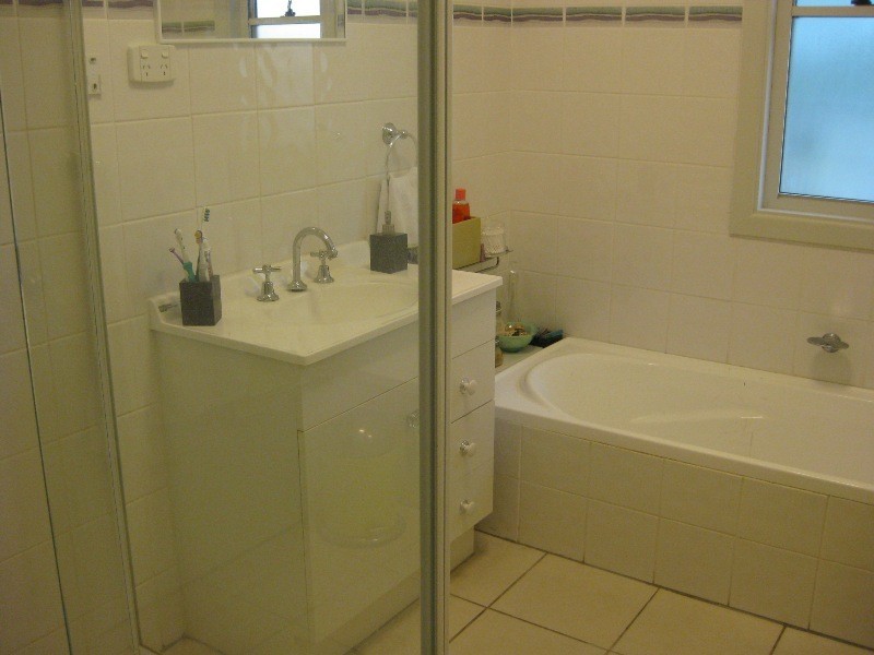 260  Kitchener Road, Stafford Heights QLD 4053