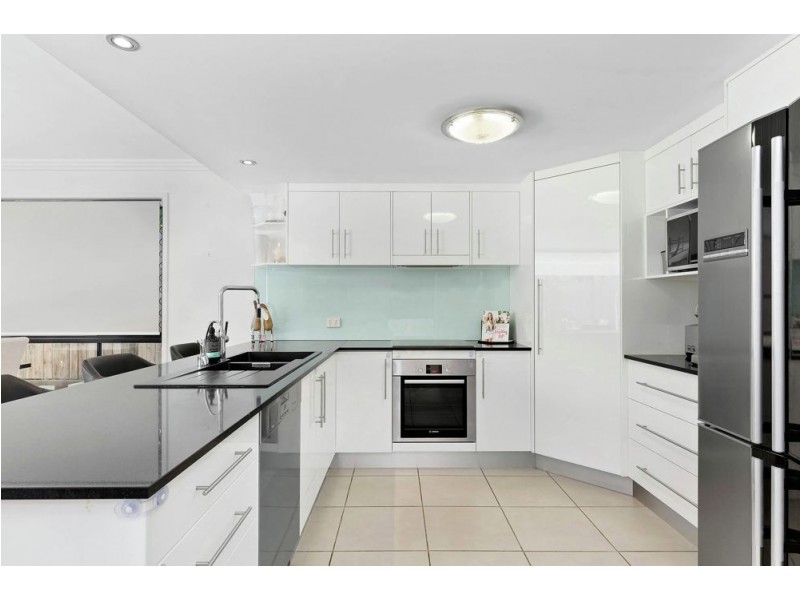 8 Watcombe Street, Wavell Heights QLD 4012