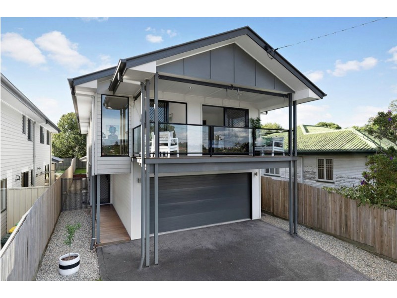 8 Watcombe Street, Wavell Heights QLD 4012