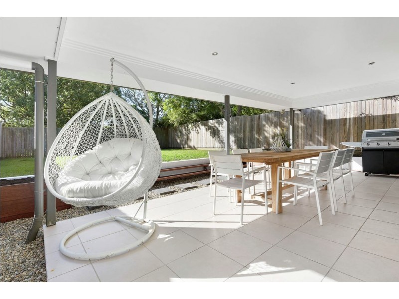 8 Watcombe Street, Wavell Heights QLD 4012