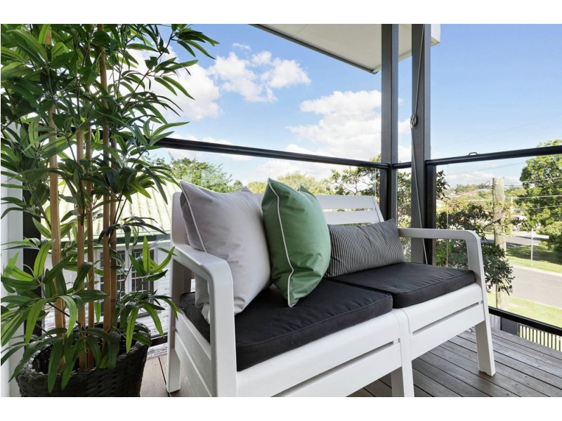 8 Watcombe Street, Wavell Heights QLD 4012