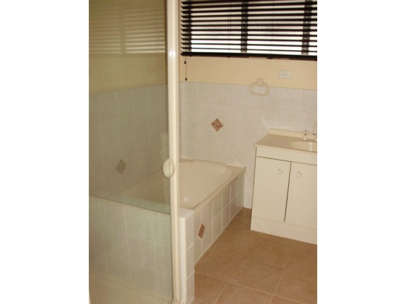 15 Ettarre Street, Bracken Ridge QLD 4017