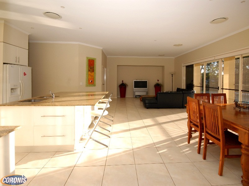 59 Camelot Place, Bridgeman Downs QLD 4035