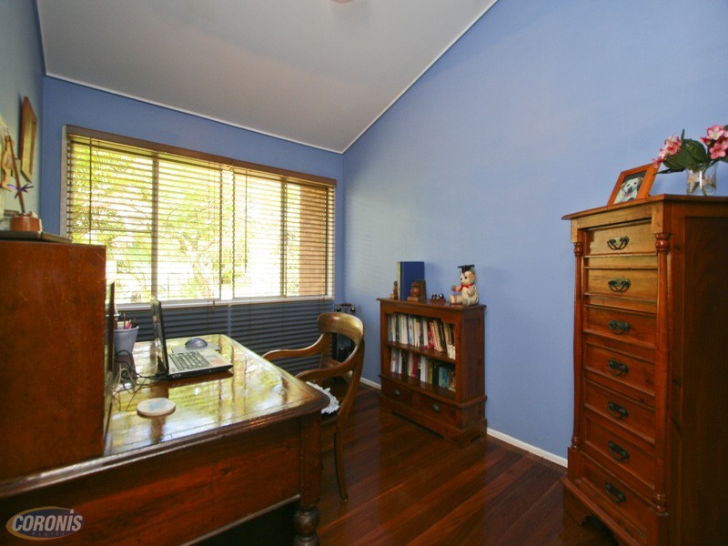 Arana Hills QLD 4054