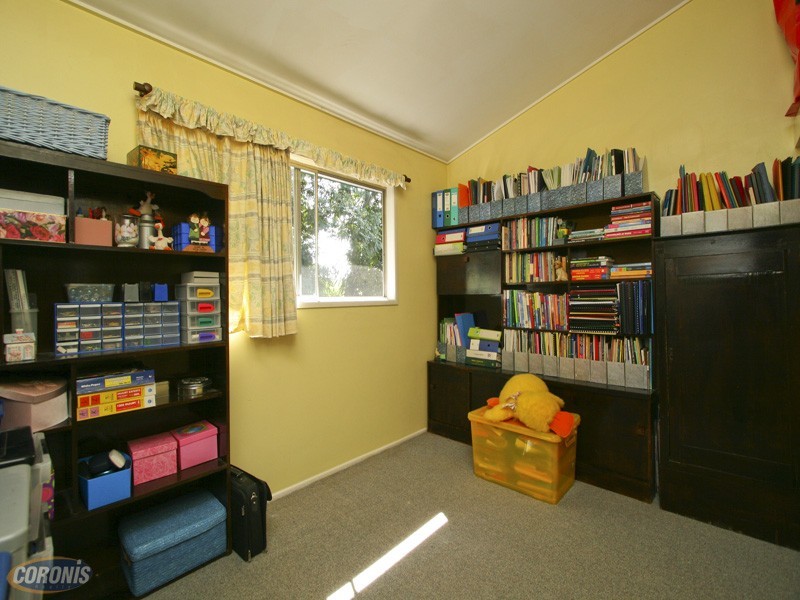 Arana Hills QLD 4054