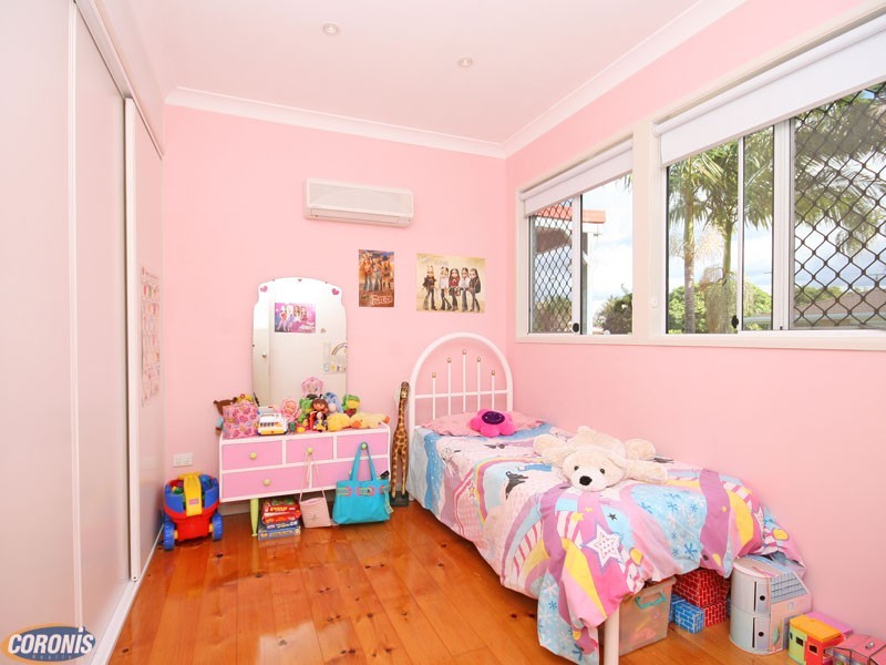 18 Water Street, Deception Bay QLD 4508