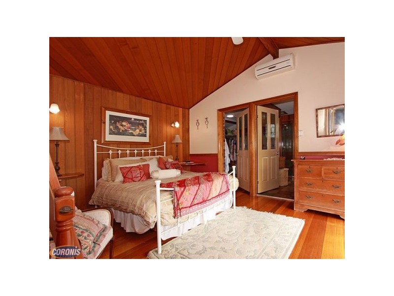 Eatons Hill QLD 4037