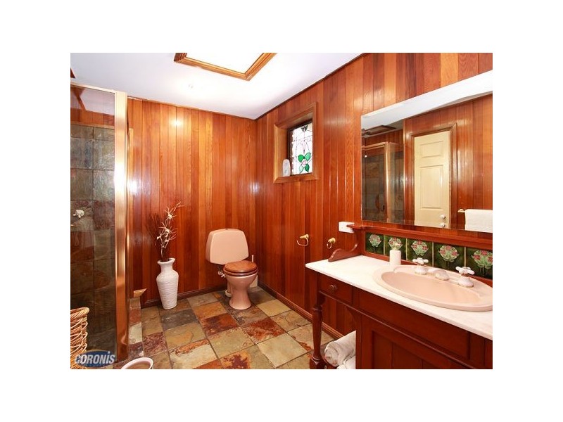 Eatons Hill QLD 4037