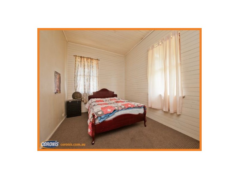 44 Railway Street, Booval QLD 4304