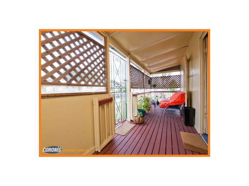 44 Railway Street, Booval QLD 4304