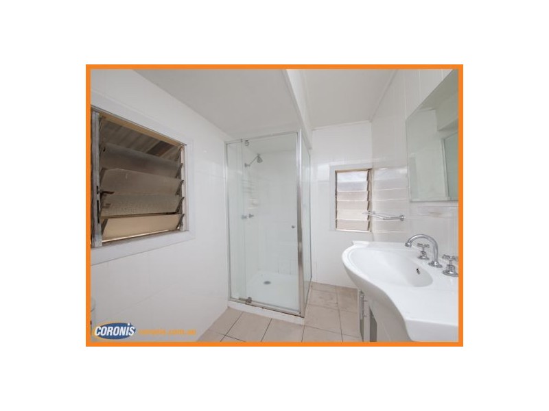 44 Railway Street, Booval QLD 4304