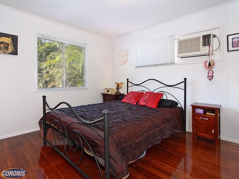 60 Longland Street, Redcliffe QLD 4020