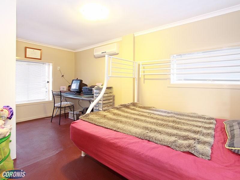 60 Longland Street, Redcliffe QLD 4020