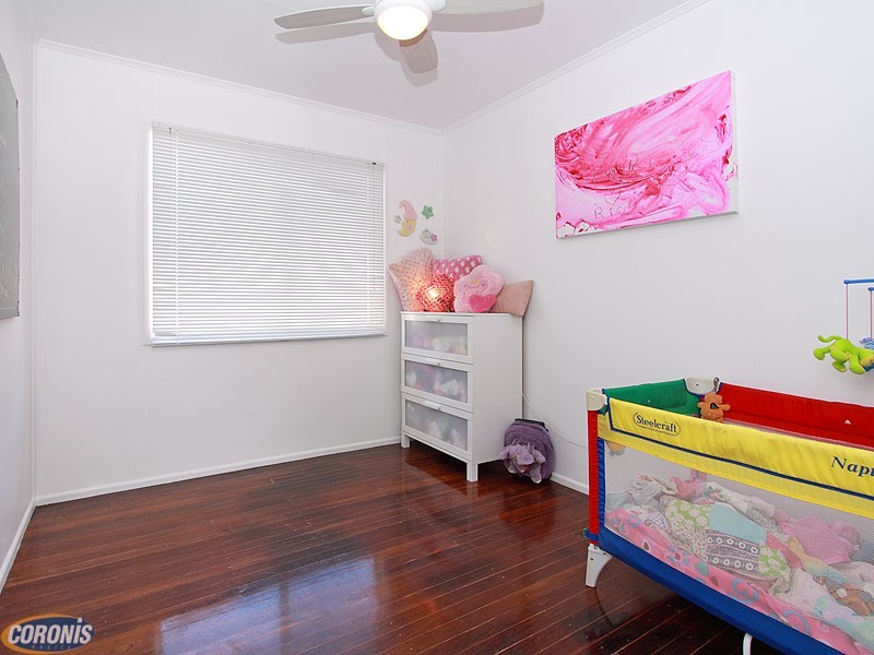 60 Longland Street, Redcliffe QLD 4020