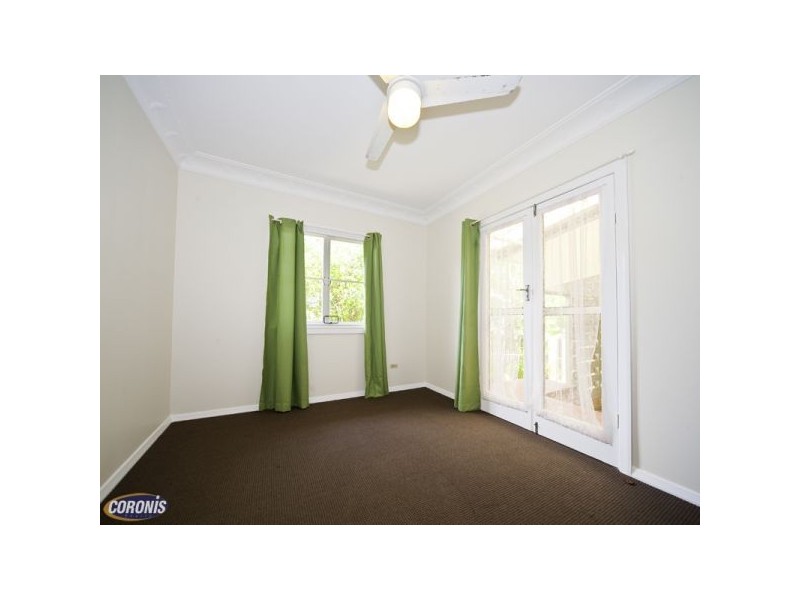 43 Pangeza Street, Stafford Heights QLD 4053