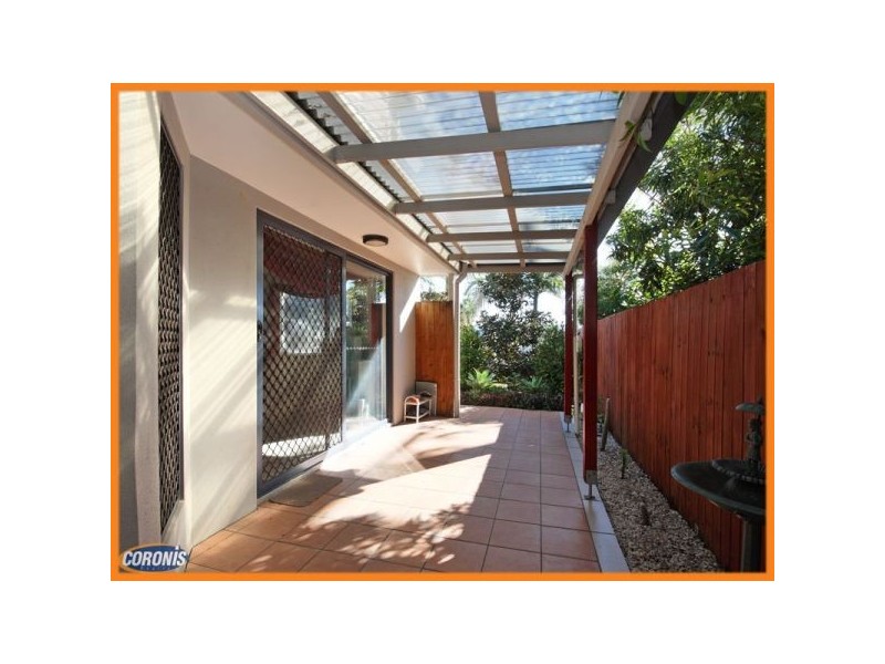 1/42 Livermore Street, Redcliffe QLD 4020