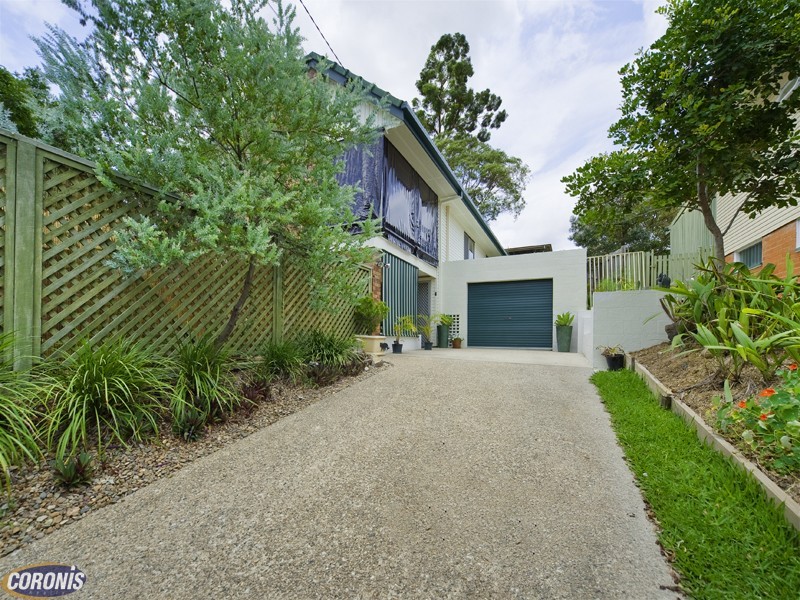 Arana Hills QLD 4054