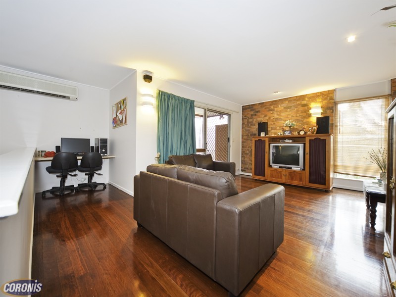 Arana Hills QLD 4054