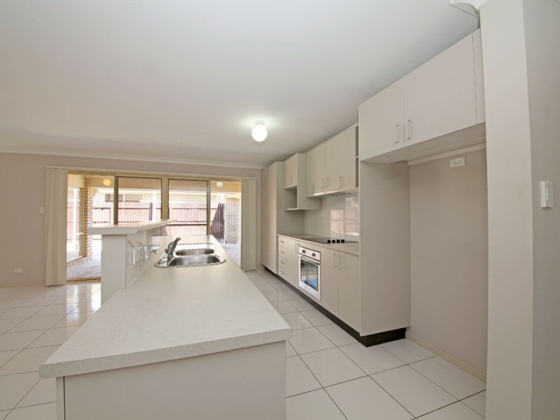 11 Cockatiel Court, Deception Bay QLD 4508