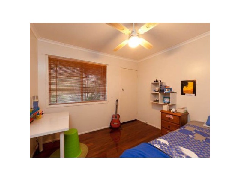 20 Rinavore Street, Ferny Grove QLD 4055