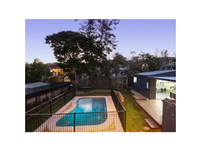 20 Rinavore Street, Ferny Grove QLD 4055