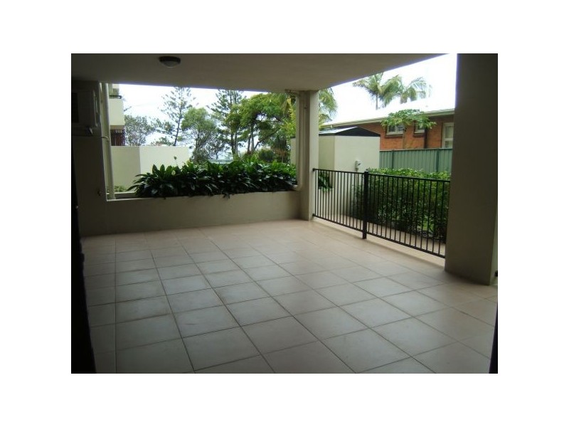 Unit 4, 30 Gayundah Esplanade, Woody Point QLD 4019