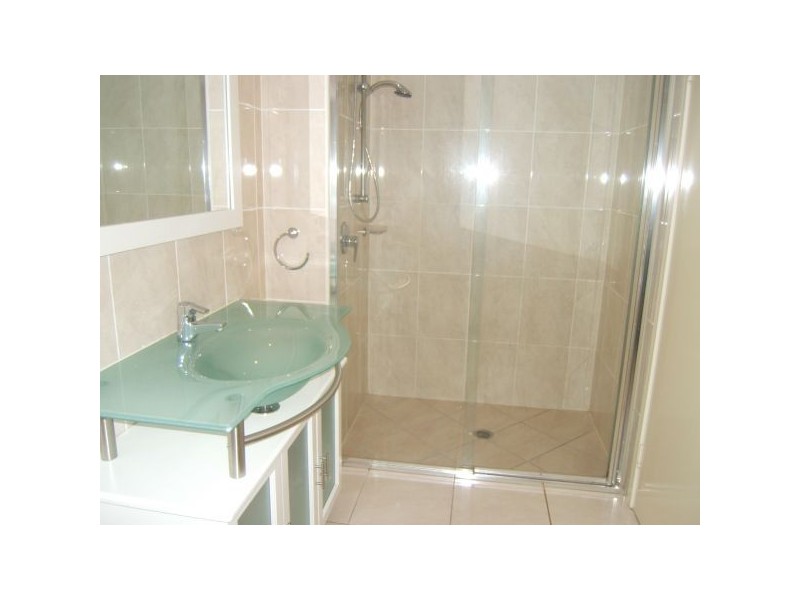 Unit 4, 30 Gayundah Esplanade, Woody Point QLD 4019