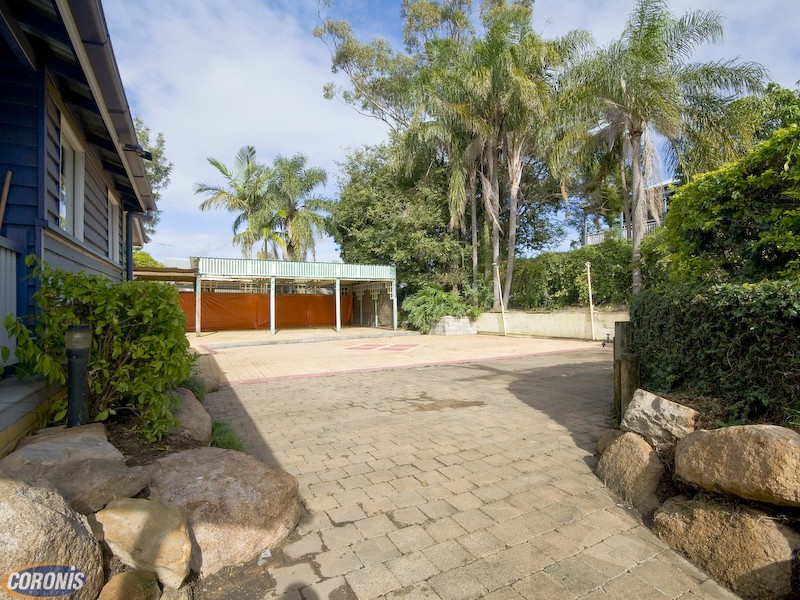 166 Days Road, Grange QLD 4051