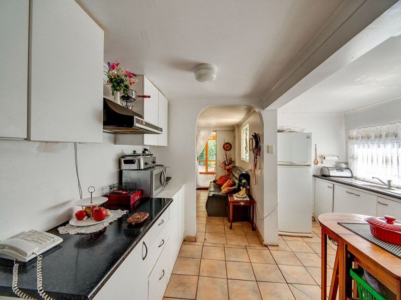 8 Larcombe Street, Zillmere QLD 4034