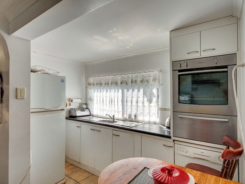 8 Larcombe Street, Zillmere QLD 4034