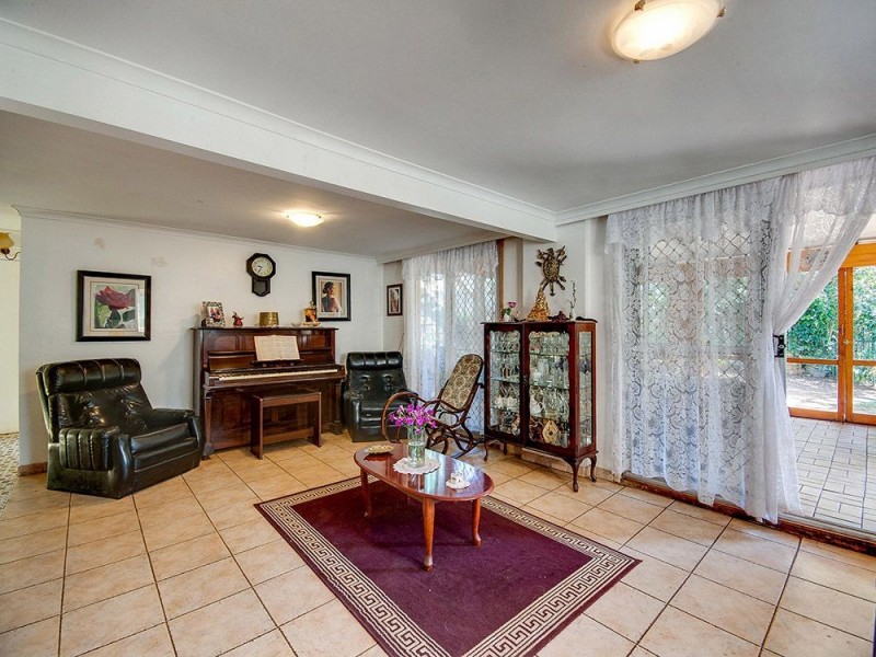 8 Larcombe Street, Zillmere QLD 4034