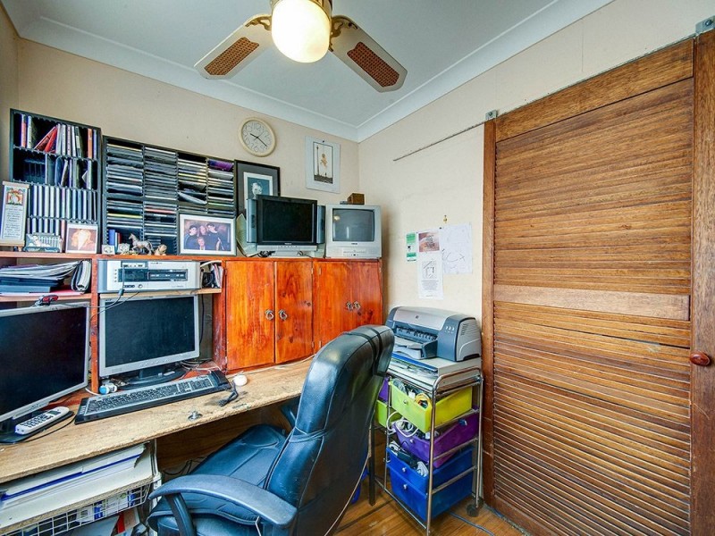 8 Larcombe Street, Zillmere QLD 4034