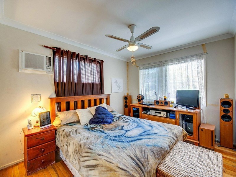 8 Larcombe Street, Zillmere QLD 4034