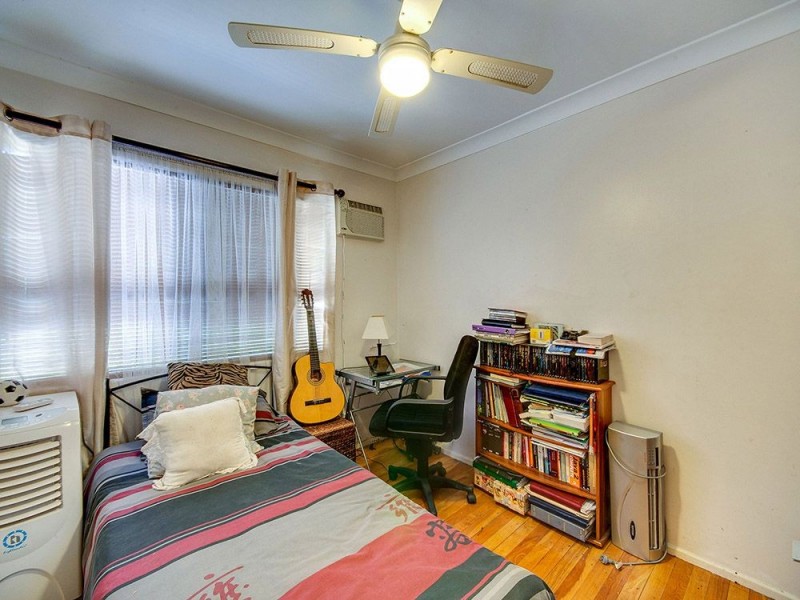 8 Larcombe Street, Zillmere QLD 4034