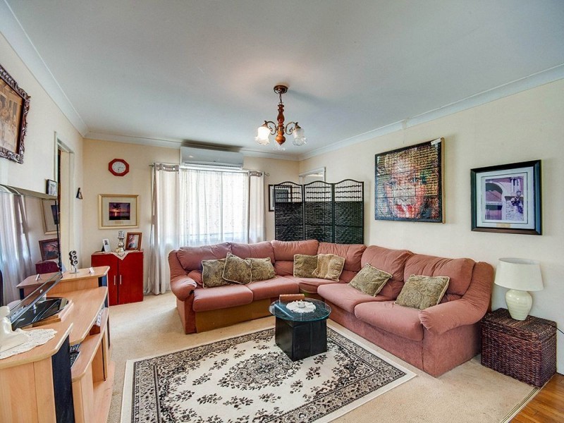 8 Larcombe Street, Zillmere QLD 4034