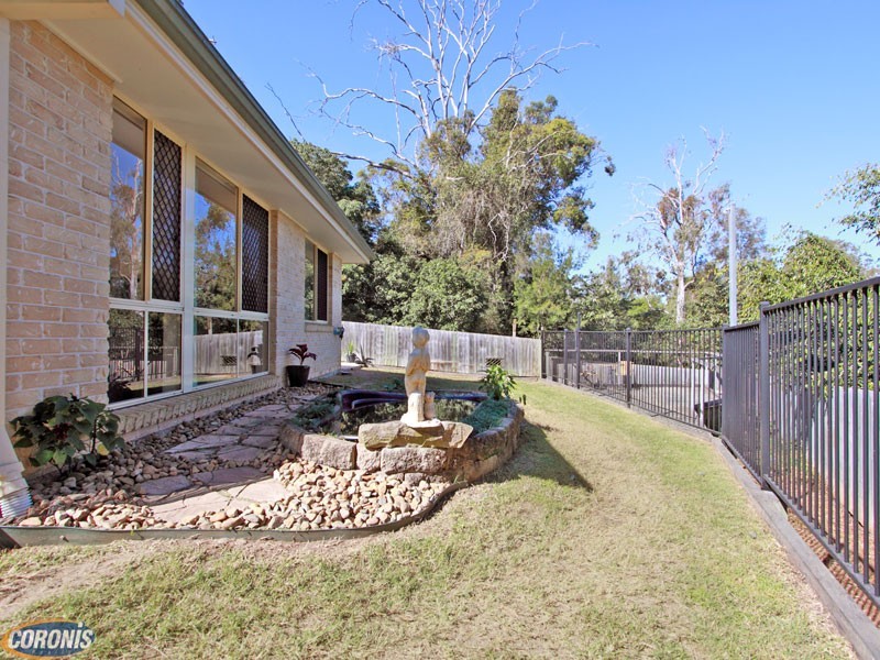 6 Myuna Place, Petrie QLD 4502