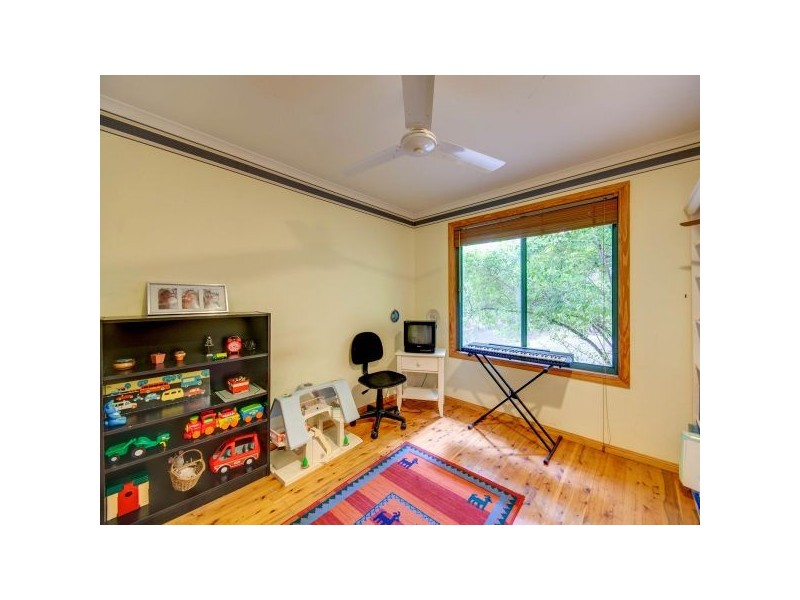 8 Lakeview Court, Joyner QLD 4500