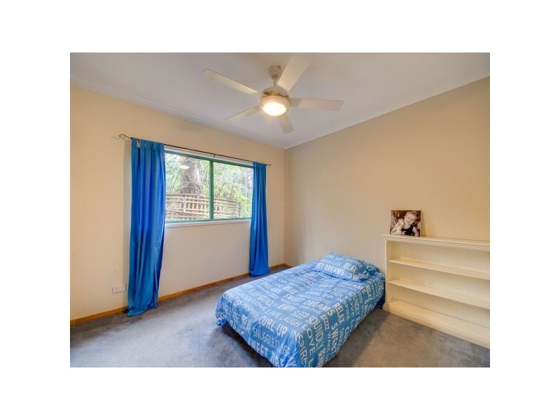 8 Lakeview Court, Joyner QLD 4500