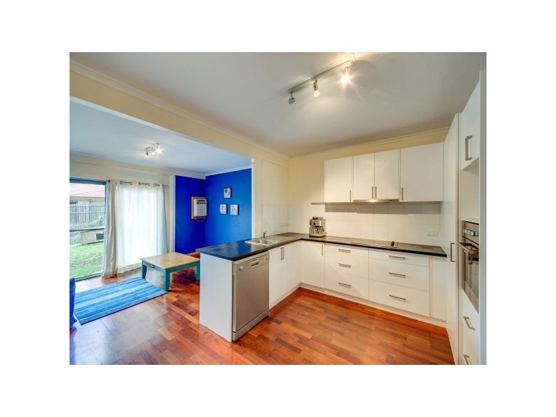 8 Lakeview Court, Joyner QLD 4500